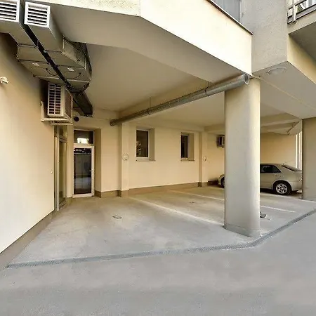 Twin City Rooftop By Ambiente Apartment
